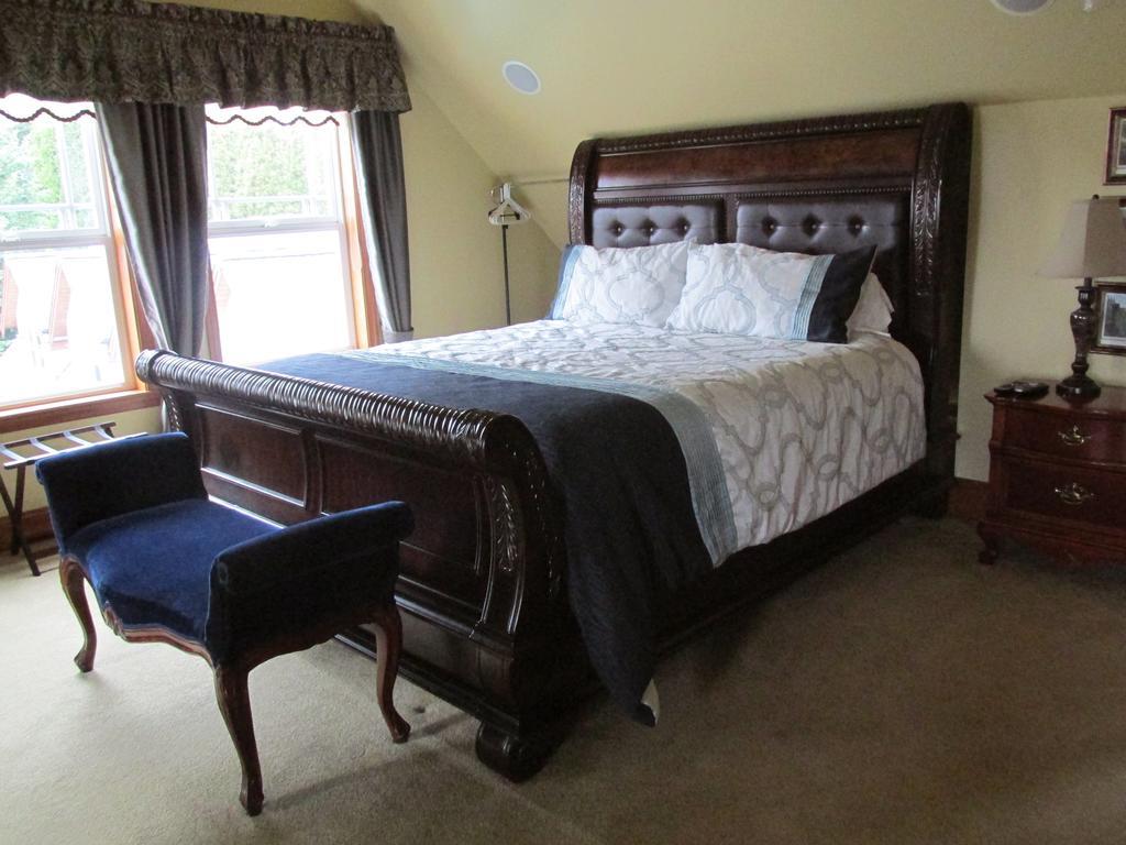 Mansion Inn Lake Stevens Oda fotoğraf