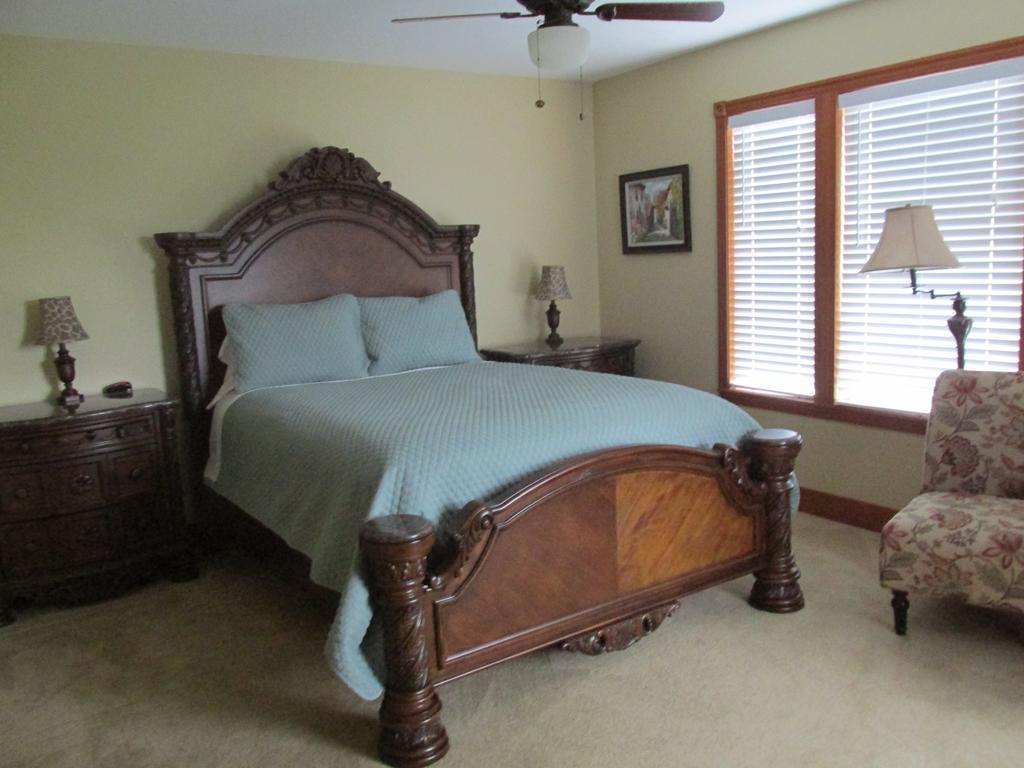 Mansion Inn Lake Stevens Oda fotoğraf